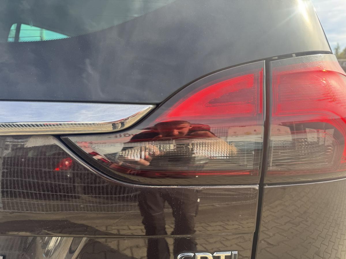 Opel Zafira C Tourer original R&uuml;cklicht R&uuml;ckleuchte Schlussleuchte innen rechts LED Bj.2015
